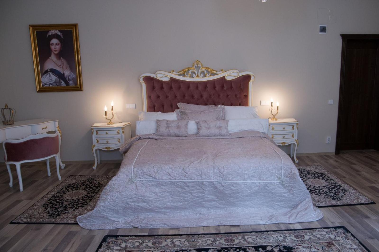 Hotel Boutique Vila Lakastel Sinaia Eksteriør billede