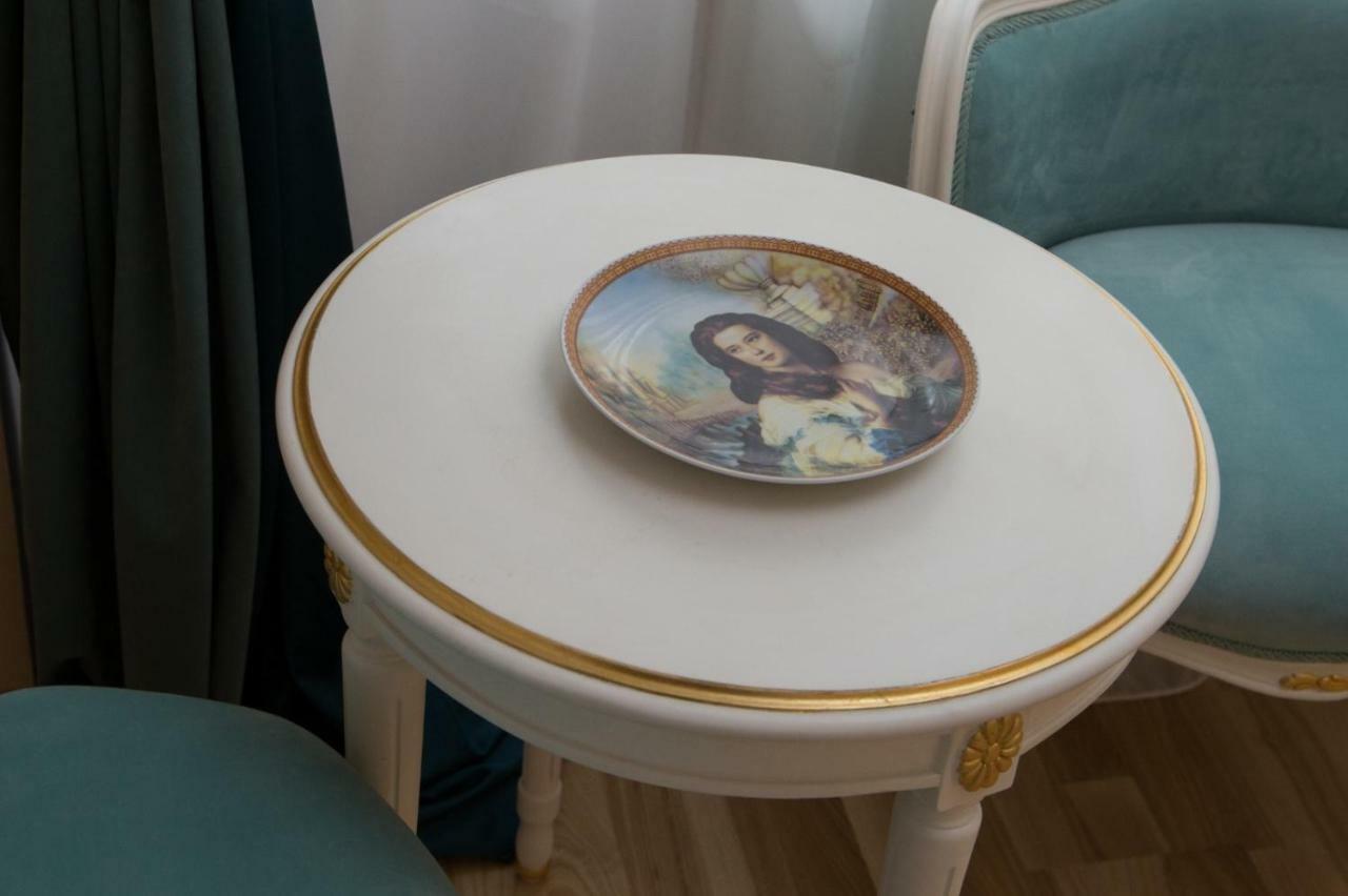 Hotel Boutique Vila Lakastel Sinaia Eksteriør billede