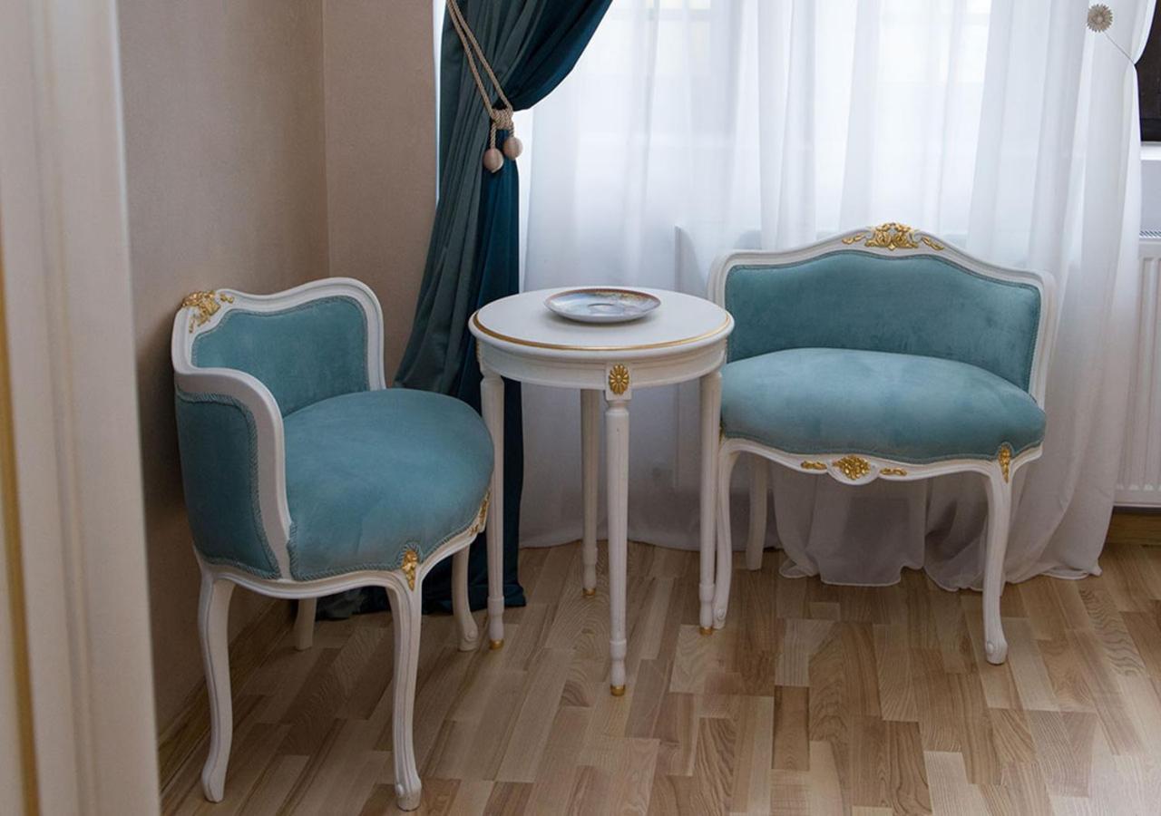 Hotel Boutique Vila Lakastel Sinaia Eksteriør billede