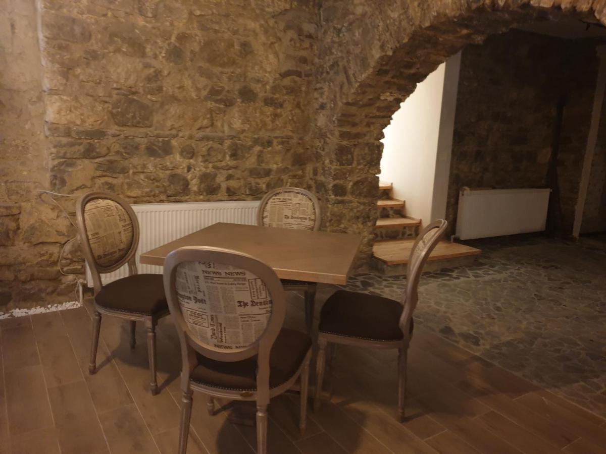 Hotel Boutique Vila Lakastel Sinaia Eksteriør billede
